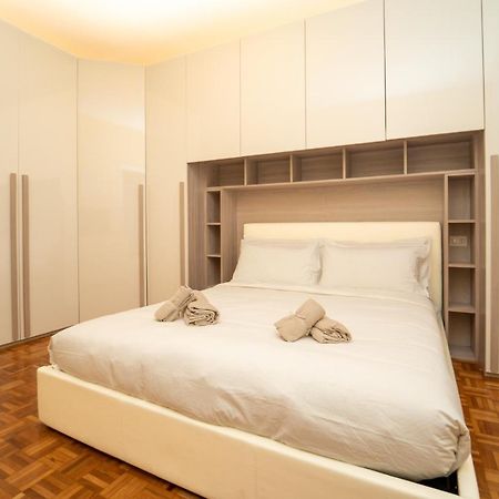 Appartement Trilocale Con Parcheggio Privato à Milan Extérieur photo