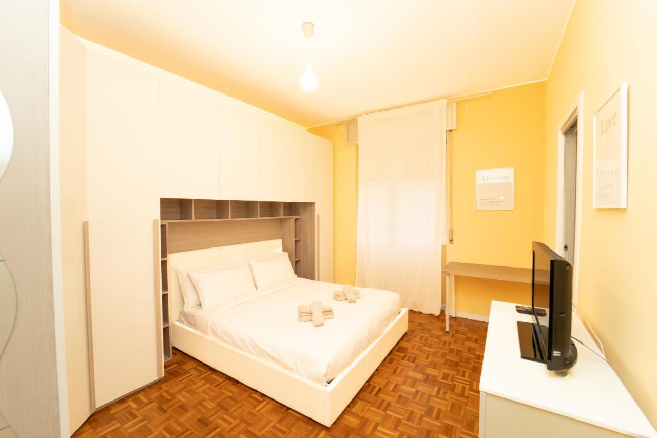 Appartement Trilocale Con Parcheggio Privato à Milan Extérieur photo