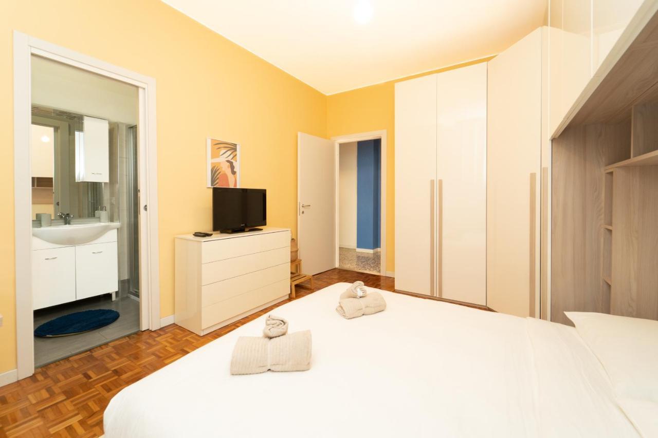 Appartement Trilocale Con Parcheggio Privato à Milan Extérieur photo